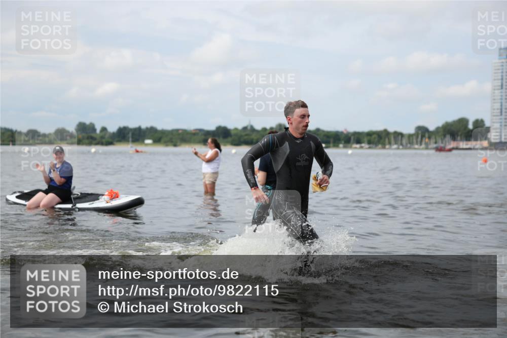 21.06.2026 - Viking Triathlon Michael Strokosch http://msf.ph/oto/9822115 21.06.2026 10:28:20 Schwimmen 29, 271 meine-sportfotos.de