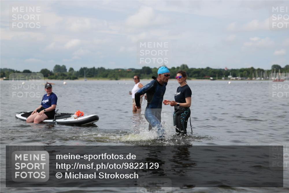 21.06.2026 - Viking Triathlon Michael Strokosch http://msf.ph/oto/9822129 21.06.2026 10:28:33 Schwimmen 271 meine-sportfotos.de