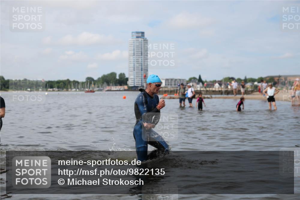 21.06.2026 - Viking Triathlon Michael Strokosch http://msf.ph/oto/9822135 21.06.2026 10:28:35 Schwimmen 271 meine-sportfotos.de