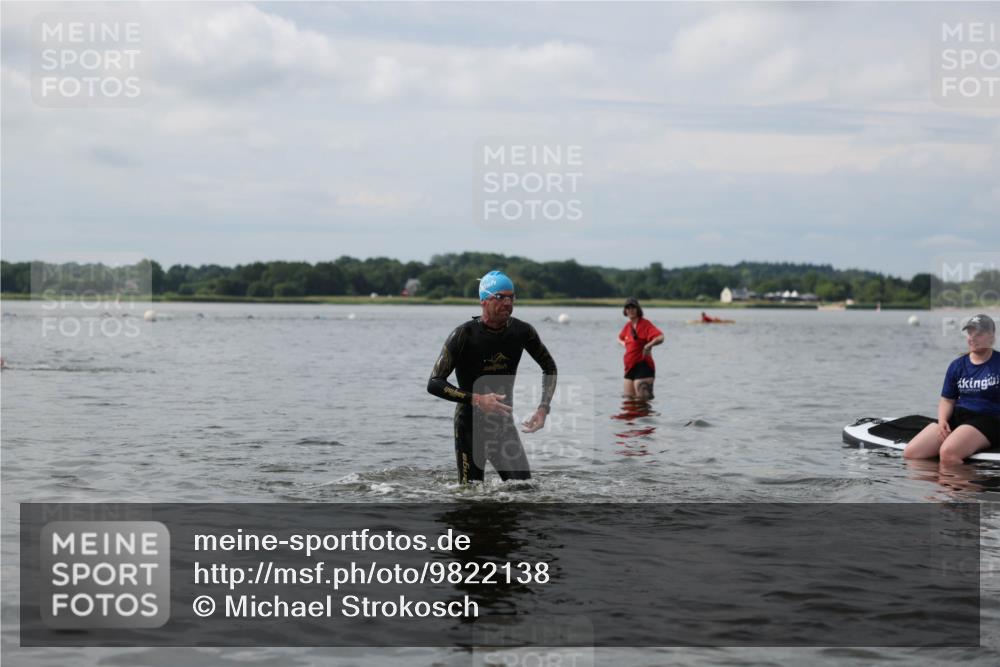 21.06.2026 - Viking Triathlon Michael Strokosch http://msf.ph/oto/9822138 21.06.2026 10:28:53 Schwimmen 466 meine-sportfotos.de