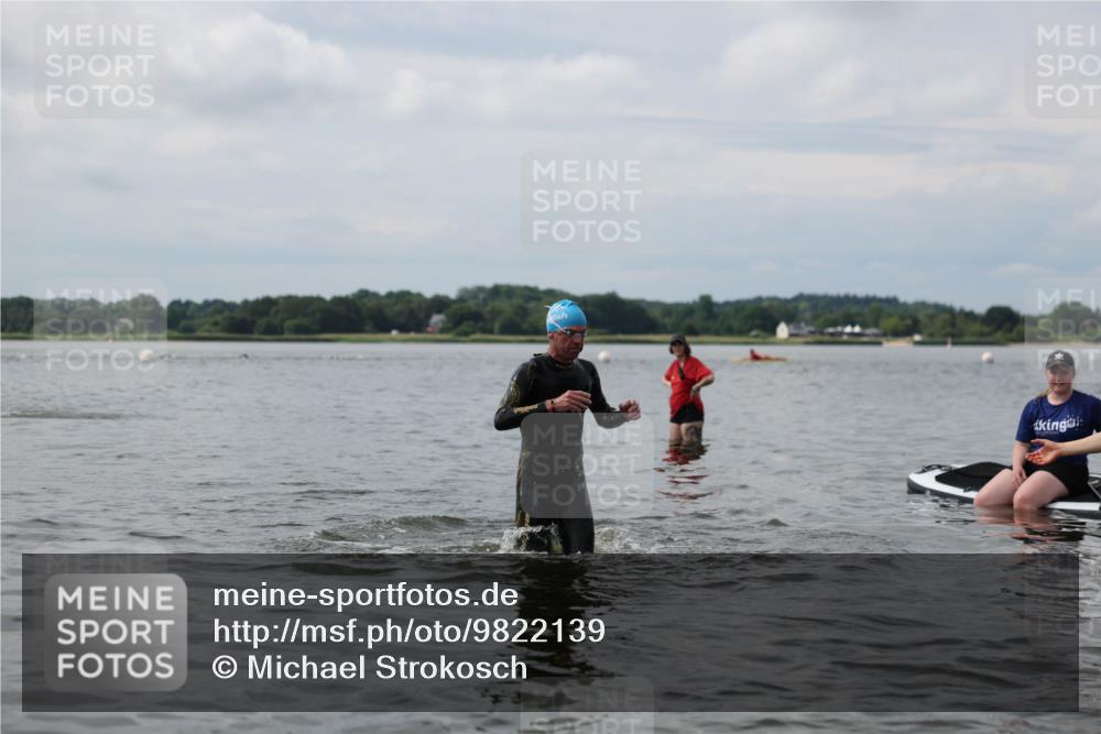 21.06.2026 - Viking Triathlon Michael Strokosch http://msf.ph/oto/9822139 21.06.2026 10:28:53 Schwimmen 466 meine-sportfotos.de
