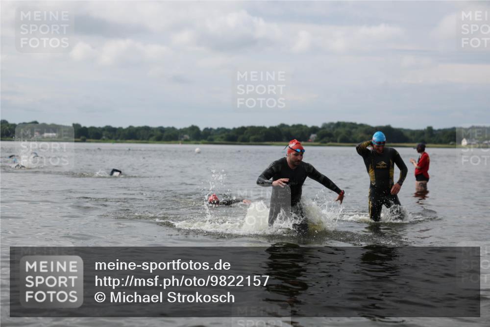21.06.2026 - Viking Triathlon Michael Strokosch http://msf.ph/oto/9822157 21.06.2026 10:29:10 Schwimmen 65, 441, 640, 643 meine-sportfotos.de