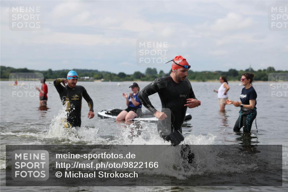 21.06.2026 - Viking Triathlon Michael Strokosch http://msf.ph/oto/9822166 21.06.2026 10:29:13 Schwimmen 65, 441, 640, 643 meine-sportfotos.de
