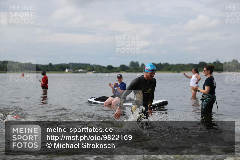 21.06.2026 - Viking Triathlon Michael Strokosch http://msf.ph/oto/9822169 21.06.2026 10:29:14 Schwimmen 65, 441, 640, 643 meine-sportfotos.de