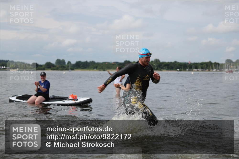 21.06.2026 - Viking Triathlon Michael Strokosch http://msf.ph/oto/9822172 21.06.2026 10:29:15 Schwimmen 65, 441, 640, 643 meine-sportfotos.de