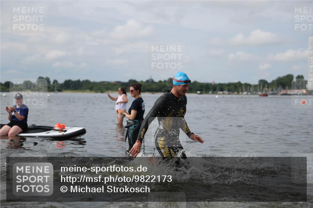 21.06.2026 - Viking Triathlon Michael Strokosch http://msf.ph/oto/9822173 21.06.2026 10:29:15 Schwimmen 65, 441, 640, 643 meine-sportfotos.de