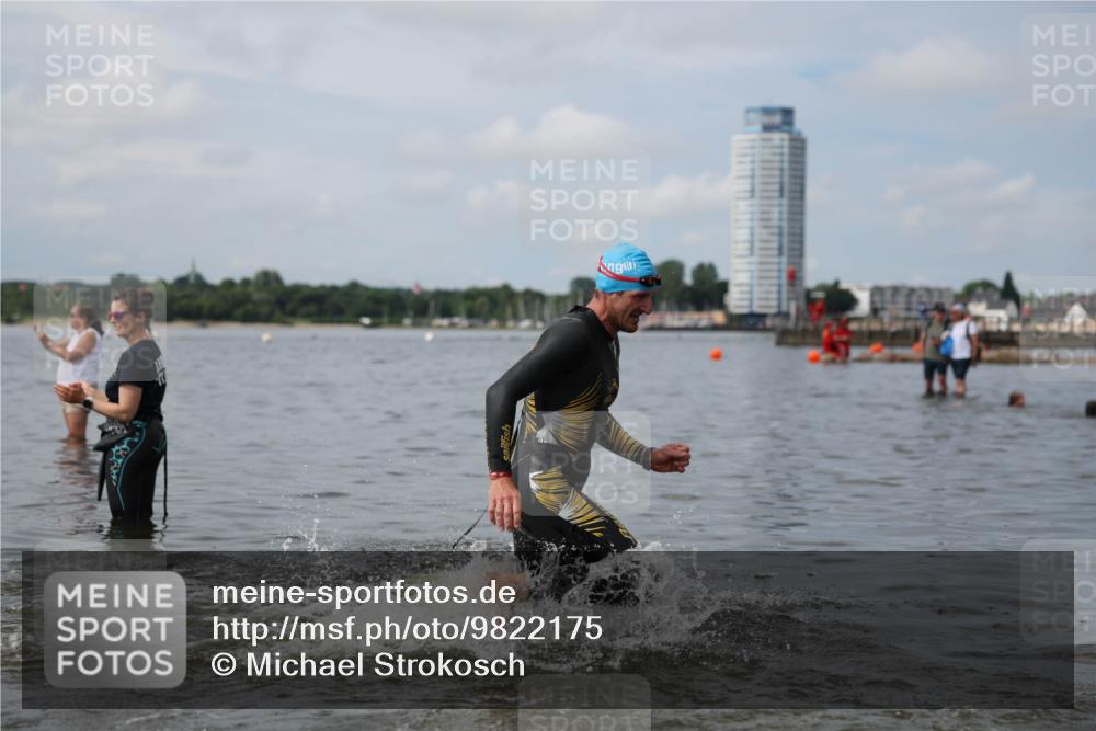 21.06.2026 - Viking Triathlon Michael Strokosch http://msf.ph/oto/9822175 21.06.2026 10:29:16 Schwimmen 65, 441, 640, 643 meine-sportfotos.de