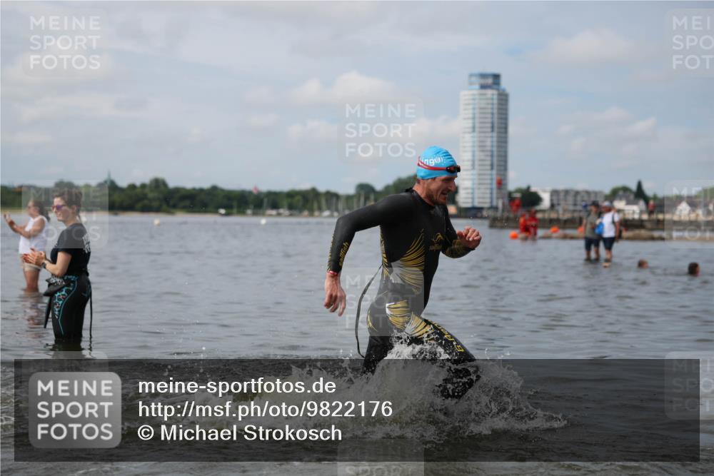 21.06.2026 - Viking Triathlon Michael Strokosch http://msf.ph/oto/9822176 21.06.2026 10:29:16 Schwimmen 65, 441, 640, 643 meine-sportfotos.de