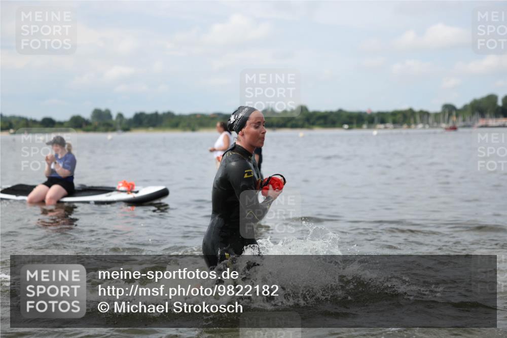 21.06.2026 - Viking Triathlon Michael Strokosch http://msf.ph/oto/9822182 21.06.2026 10:29:18 Schwimmen 65, 441, 610, 640, 643 meine-sportfotos.de