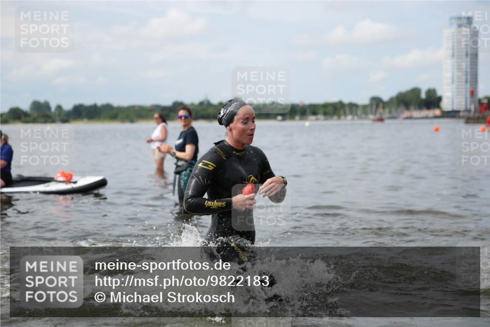 21.06.2026 - Viking Triathlon Michael Strokosch http://msf.ph/oto/9822183 21.06.2026 10:29:19 Schwimmen 65, 441, 610, 640, 643 meine-sportfotos.de