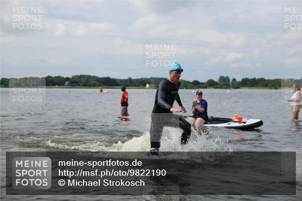 21.06.2026 - Viking Triathlon Michael Strokosch http://msf.ph/oto/9822190 21.06.2026 10:29:24 Schwimmen 65, 74, 610, 643 meine-sportfotos.de
