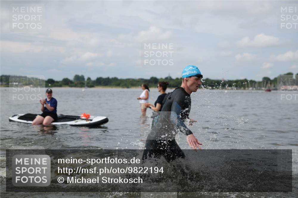 21.06.2026 - Viking Triathlon Michael Strokosch http://msf.ph/oto/9822194 21.06.2026 10:29:25 Schwimmen 65, 74, 610, 643 meine-sportfotos.de