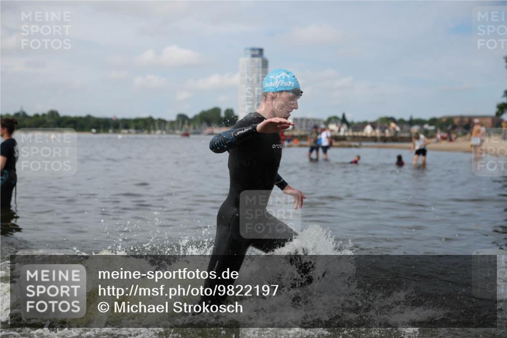 21.06.2026 - Viking Triathlon Michael Strokosch http://msf.ph/oto/9822197 21.06.2026 10:29:26 Schwimmen 65, 74, 610 meine-sportfotos.de