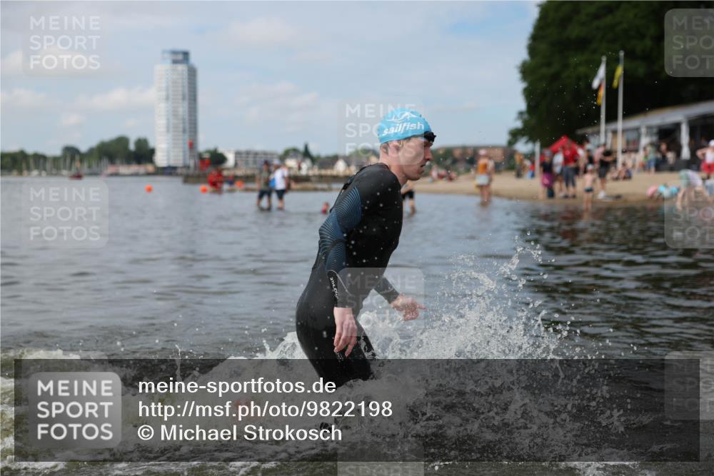 21.06.2026 - Viking Triathlon Michael Strokosch http://msf.ph/oto/9822198 21.06.2026 10:29:26 Schwimmen 65, 74, 610 meine-sportfotos.de
