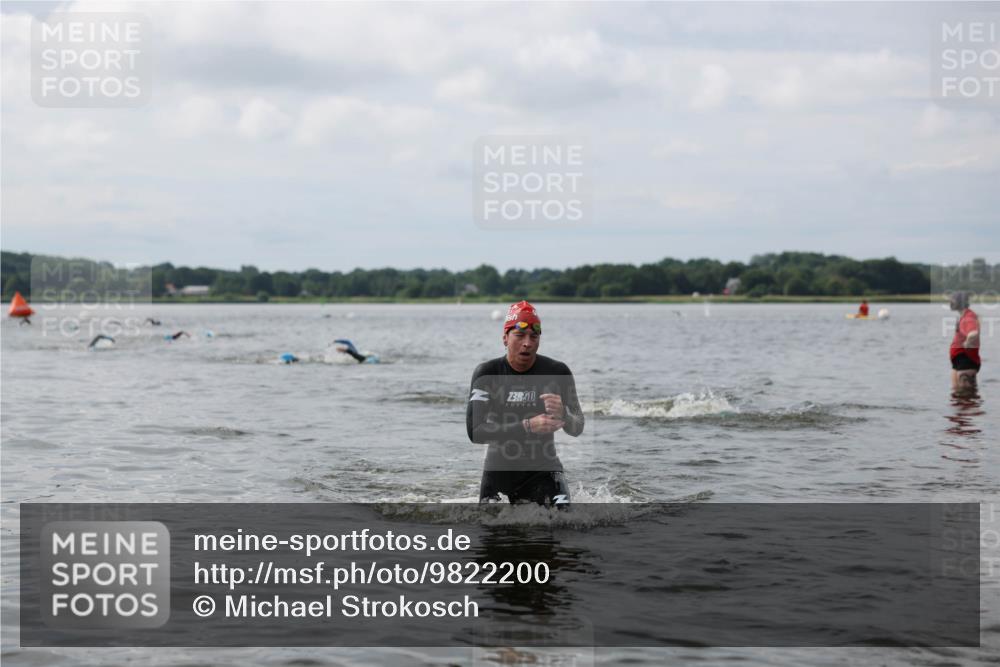 21.06.2026 - Viking Triathlon Michael Strokosch http://msf.ph/oto/9822200 21.06.2026 10:29:32 Schwimmen 74, 610 meine-sportfotos.de