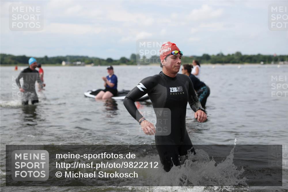21.06.2026 - Viking Triathlon Michael Strokosch http://msf.ph/oto/9822212 21.06.2026 10:29:36 Schwimmen 74, 610 meine-sportfotos.de