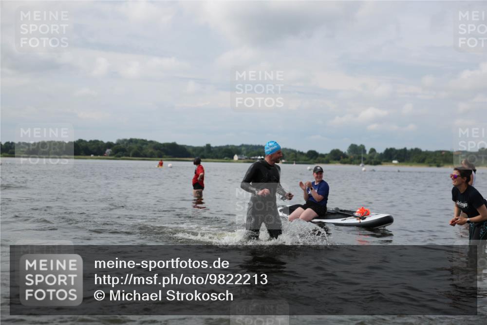 21.06.2026 - Viking Triathlon Michael Strokosch http://msf.ph/oto/9822213 21.06.2026 10:29:37 Schwimmen 74, 169, 610 meine-sportfotos.de