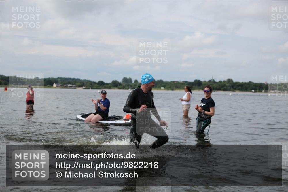 21.06.2026 - Viking Triathlon Michael Strokosch http://msf.ph/oto/9822218 21.06.2026 10:29:38 Schwimmen 74, 169, 359, 527, 610 meine-sportfotos.de