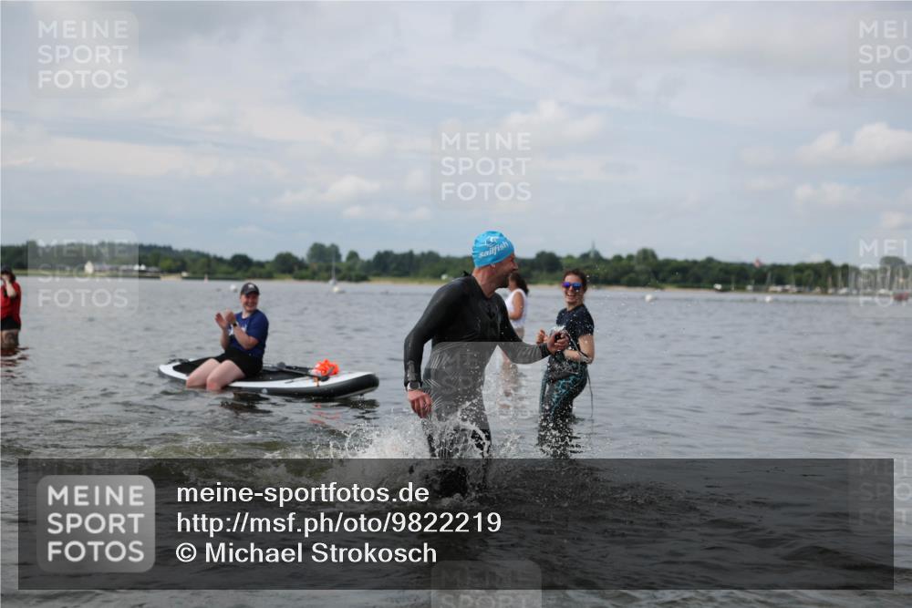 21.06.2026 - Viking Triathlon Michael Strokosch http://msf.ph/oto/9822219 21.06.2026 10:29:39 Schwimmen 74, 169, 359, 527, 610 meine-sportfotos.de