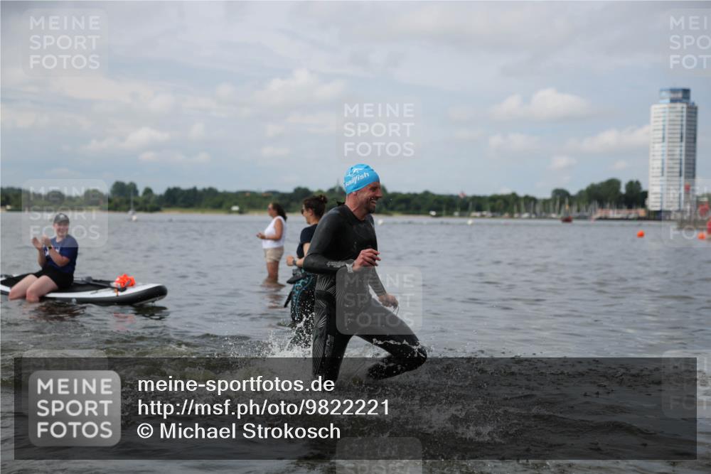 21.06.2026 - Viking Triathlon Michael Strokosch http://msf.ph/oto/9822221 21.06.2026 10:29:39 Schwimmen 74, 169, 359, 527, 610 meine-sportfotos.de