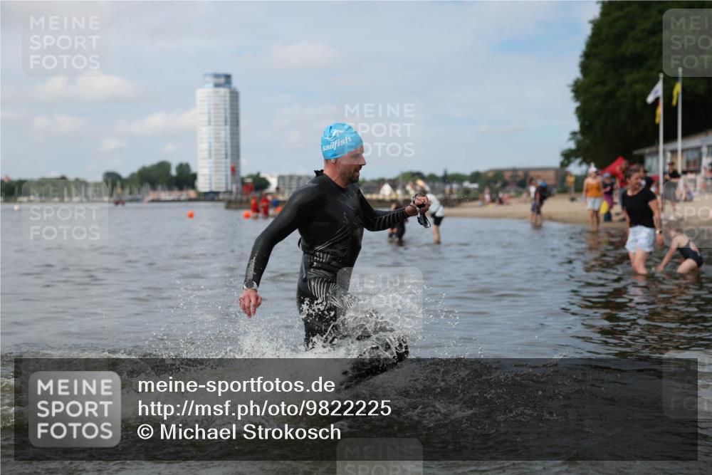 21.06.2026 - Viking Triathlon Michael Strokosch http://msf.ph/oto/9822225 21.06.2026 10:29:40 Schwimmen 74, 169, 359, 527, 610 meine-sportfotos.de