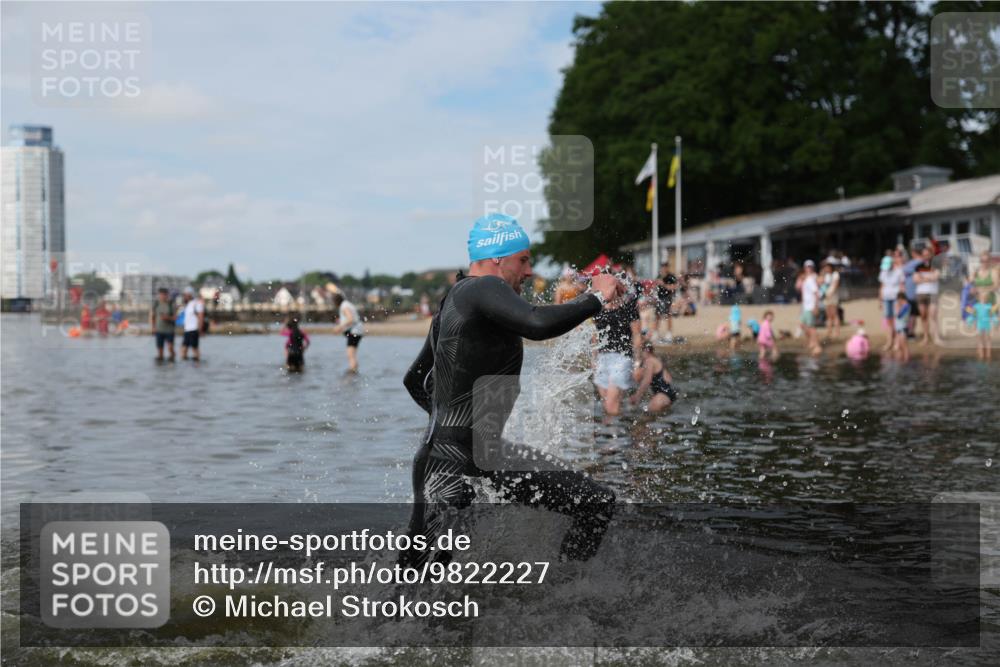 21.06.2026 - Viking Triathlon Michael Strokosch http://msf.ph/oto/9822227 21.06.2026 10:29:41 Schwimmen 74, 169, 359, 527, 610 meine-sportfotos.de