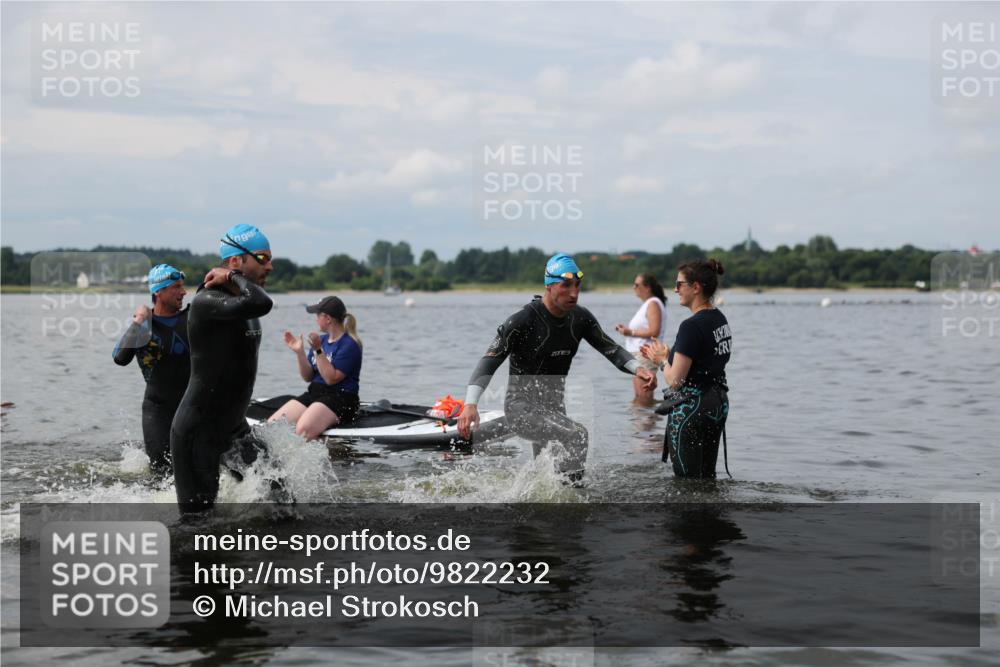 21.06.2026 - Viking Triathlon Michael Strokosch http://msf.ph/oto/9822232 21.06.2026 10:29:51 Schwimmen 31, 38, 169, 270, 359, 527 meine-sportfotos.de