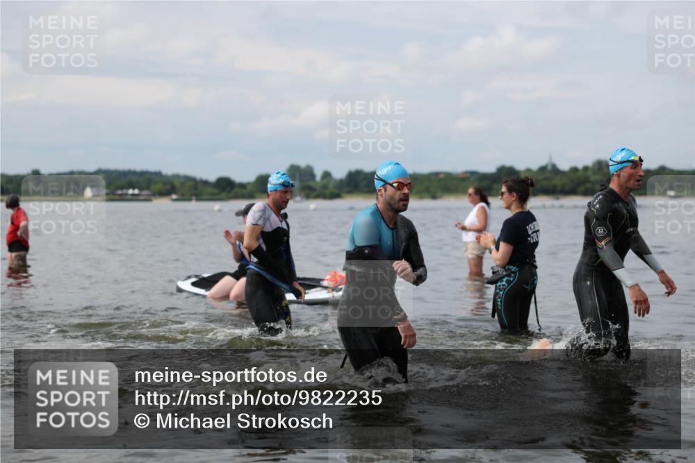 21.06.2026 - Viking Triathlon Michael Strokosch http://msf.ph/oto/9822235 21.06.2026 10:29:53 Schwimmen 31, 38, 169, 270, 359, 527 meine-sportfotos.de