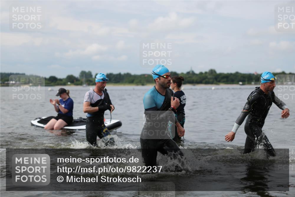 21.06.2026 - Viking Triathlon Michael Strokosch http://msf.ph/oto/9822237 21.06.2026 10:29:53 Schwimmen 31, 38, 169, 270, 359, 527 meine-sportfotos.de
