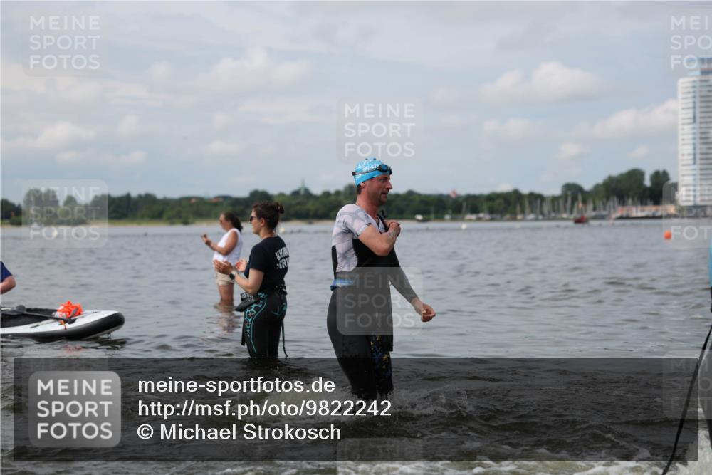 21.06.2026 - Viking Triathlon Michael Strokosch http://msf.ph/oto/9822242 21.06.2026 10:29:55 Schwimmen 31, 38, 169, 270, 359, 527 meine-sportfotos.de