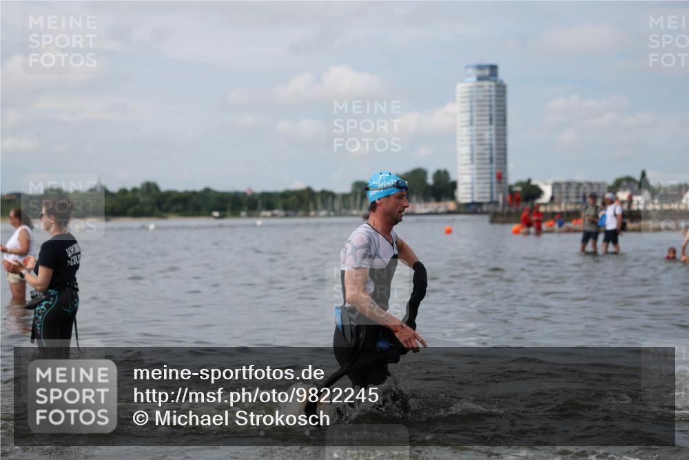 21.06.2026 - Viking Triathlon Michael Strokosch http://msf.ph/oto/9822245 21.06.2026 10:29:56 Schwimmen 31, 38, 169, 270, 359, 527 meine-sportfotos.de