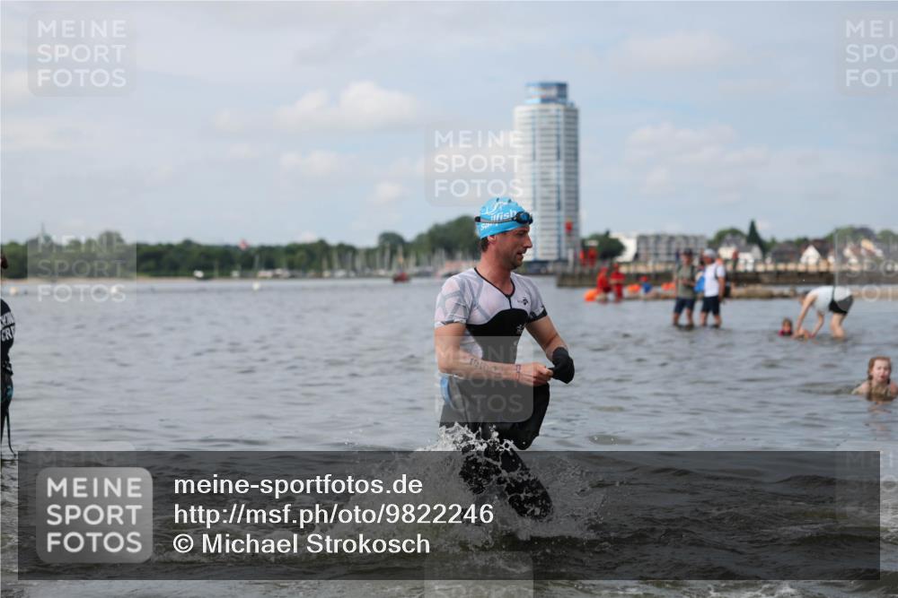 21.06.2026 - Viking Triathlon Michael Strokosch http://msf.ph/oto/9822246 21.06.2026 10:29:56 Schwimmen 31, 38, 169, 270, 359, 527 meine-sportfotos.de