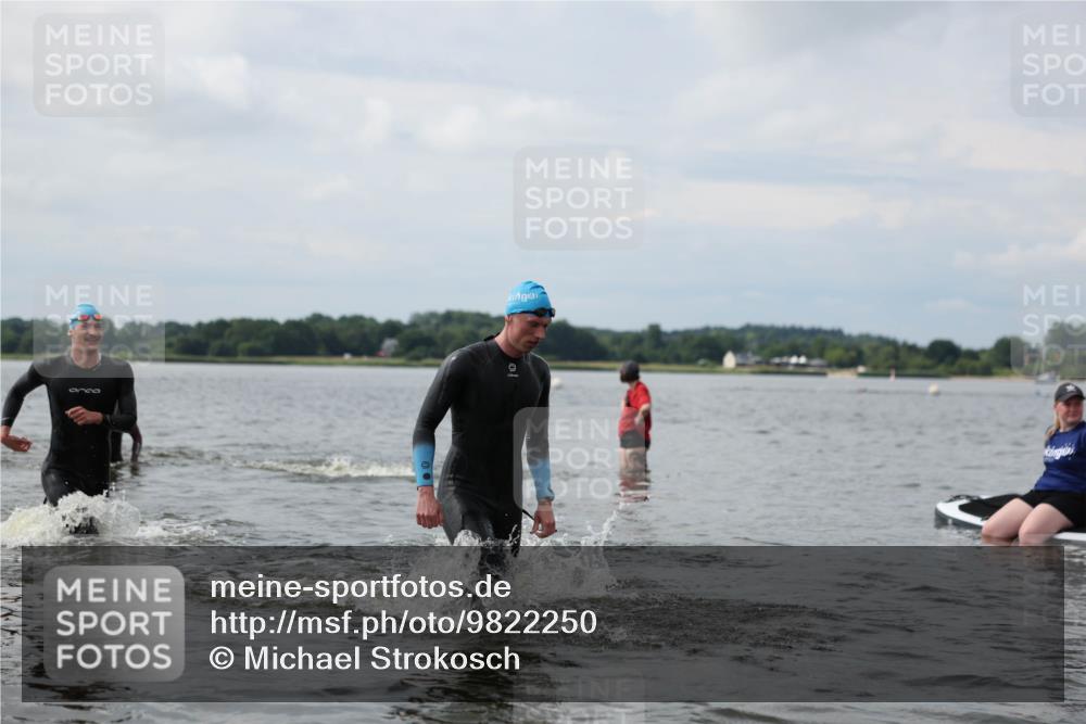 21.06.2026 - Viking Triathlon Michael Strokosch http://msf.ph/oto/9822250 21.06.2026 10:30:00 Schwimmen 31, 38, 104, 169, 270, 359, 527 meine-sportfotos.de