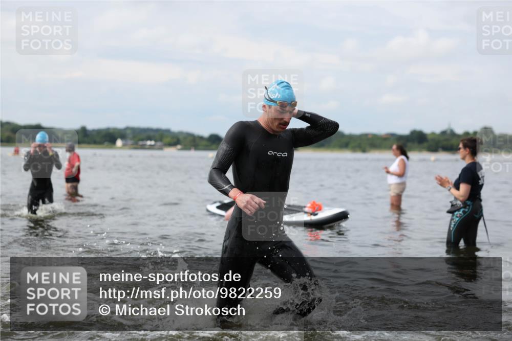 21.06.2026 - Viking Triathlon Michael Strokosch http://msf.ph/oto/9822259 21.06.2026 10:30:04 Schwimmen 27, 31, 38, 104, 270 meine-sportfotos.de