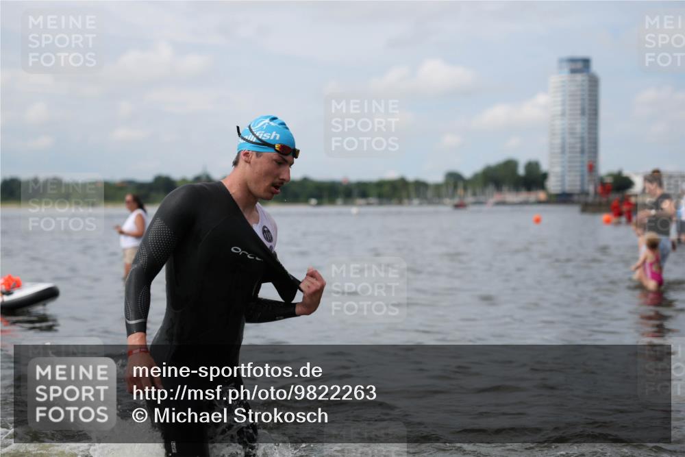 21.06.2026 - Viking Triathlon Michael Strokosch http://msf.ph/oto/9822263 21.06.2026 10:30:05 Schwimmen 27, 31, 38, 104, 270 meine-sportfotos.de
