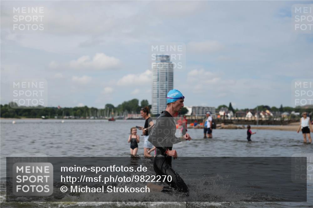21.06.2026 - Viking Triathlon Michael Strokosch http://msf.ph/oto/9822270 21.06.2026 10:30:10 Schwimmen 27, 31, 38, 104, 218 meine-sportfotos.de