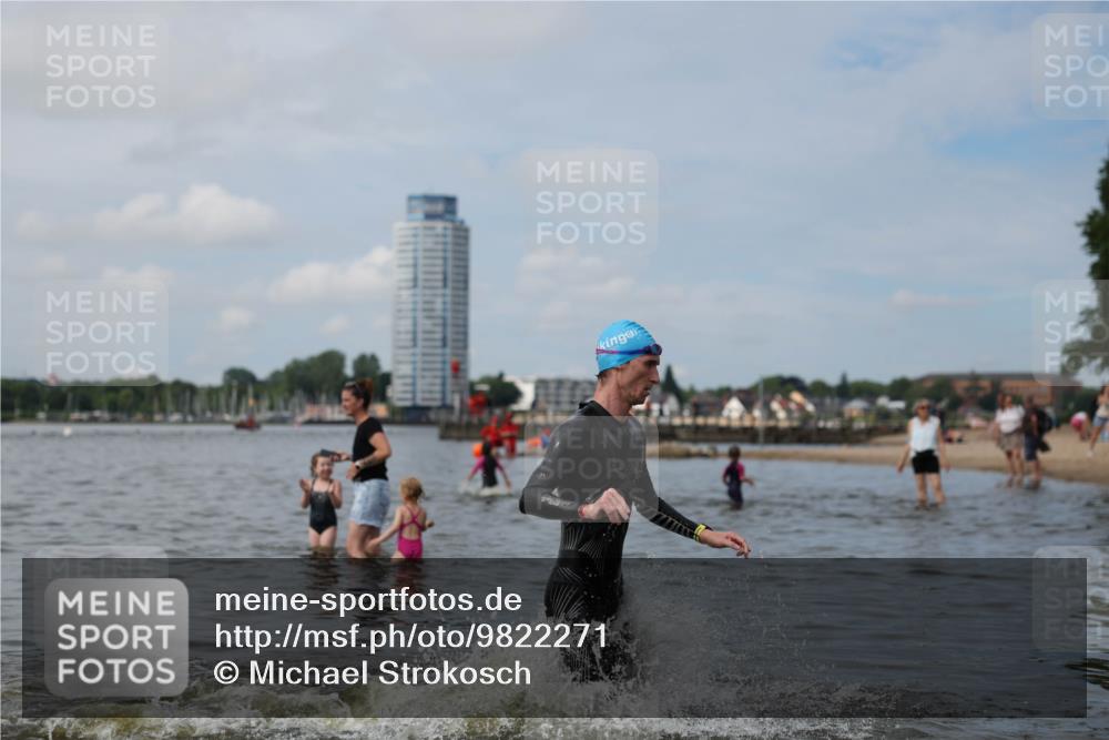 21.06.2026 - Viking Triathlon Michael Strokosch http://msf.ph/oto/9822271 21.06.2026 10:30:10 Schwimmen 27, 31, 38, 104, 218 meine-sportfotos.de