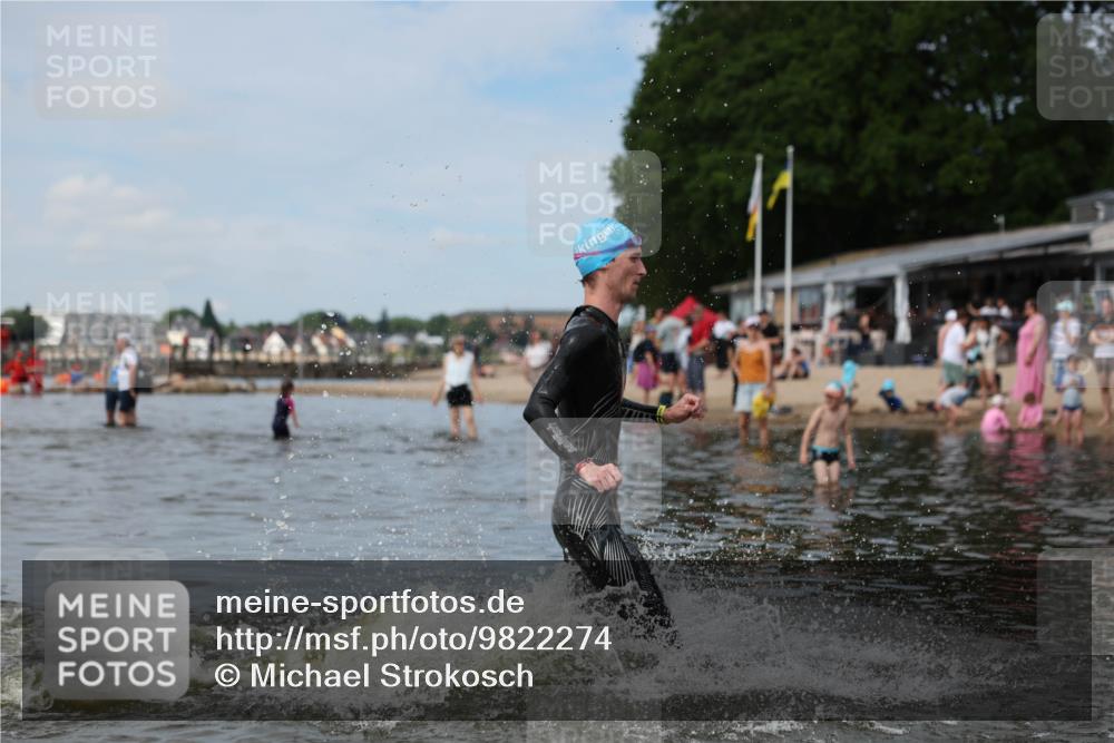 21.06.2026 - Viking Triathlon Michael Strokosch http://msf.ph/oto/9822274 21.06.2026 10:30:11 Schwimmen 27, 31, 38, 104, 218 meine-sportfotos.de