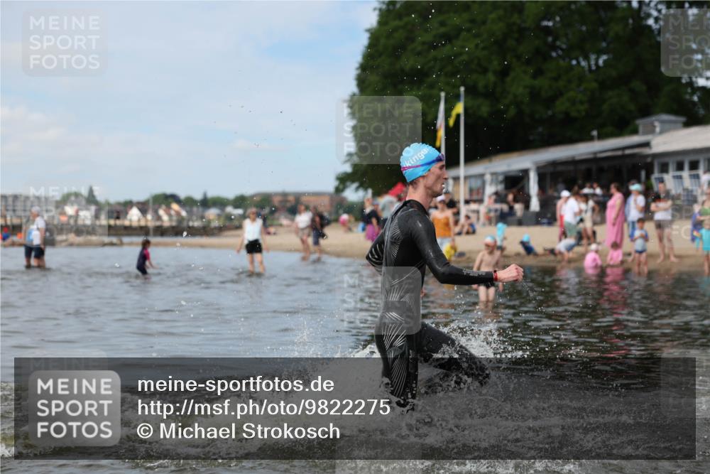 21.06.2026 - Viking Triathlon Michael Strokosch http://msf.ph/oto/9822275 21.06.2026 10:30:11 Schwimmen 27, 31, 38, 104, 218 meine-sportfotos.de