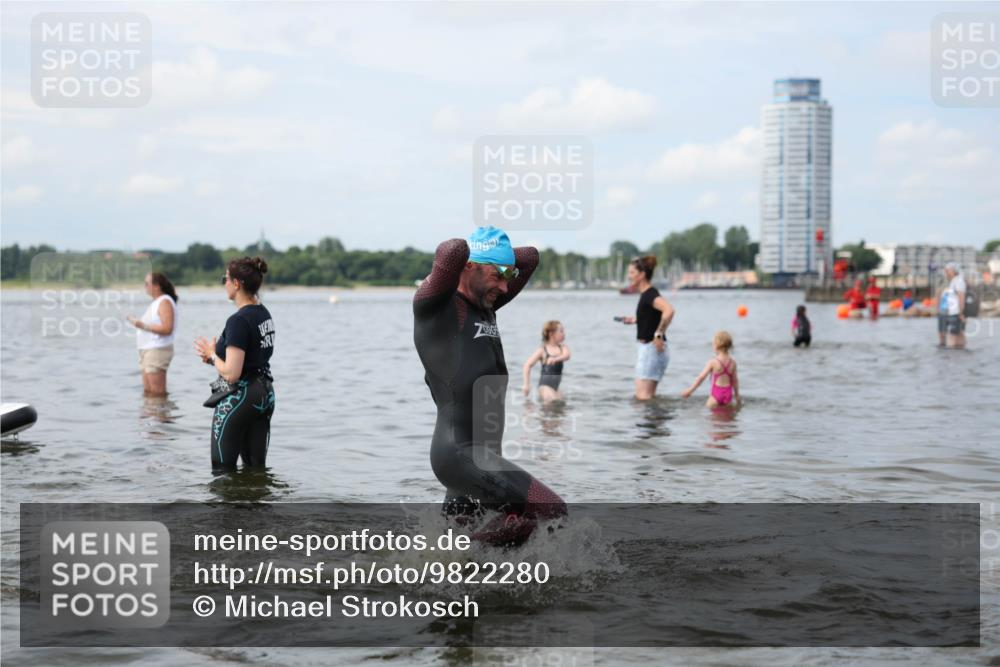 21.06.2026 - Viking Triathlon Michael Strokosch http://msf.ph/oto/9822280 21.06.2026 10:30:14 Schwimmen 27, 38, 104, 218 meine-sportfotos.de
