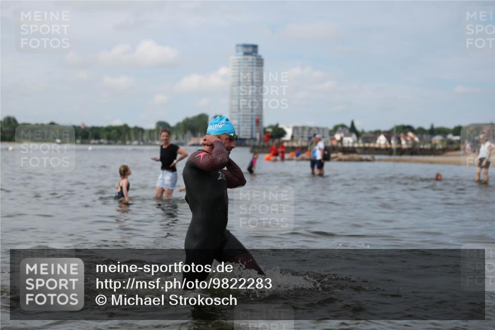 21.06.2026 - Viking Triathlon Michael Strokosch http://msf.ph/oto/9822283 21.06.2026 10:30:14 Schwimmen 27, 38, 104, 218 meine-sportfotos.de