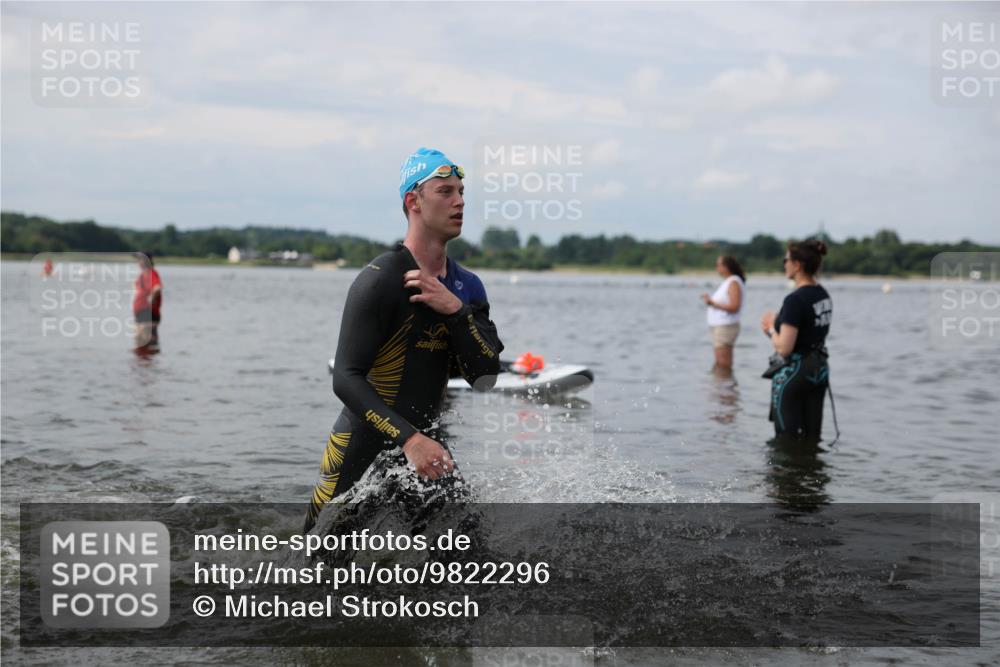 21.06.2026 - Viking Triathlon Michael Strokosch http://msf.ph/oto/9822296 21.06.2026 10:30:20 Schwimmen 5, 27, 42, 103, 104, 218 meine-sportfotos.de