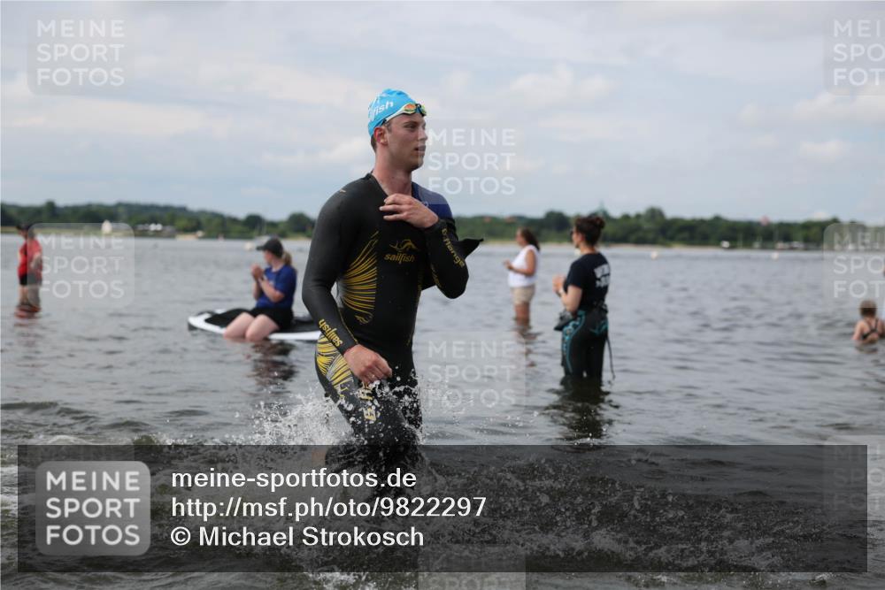 21.06.2026 - Viking Triathlon Michael Strokosch http://msf.ph/oto/9822297 21.06.2026 10:30:20 Schwimmen 5, 27, 42, 103, 104, 218 meine-sportfotos.de