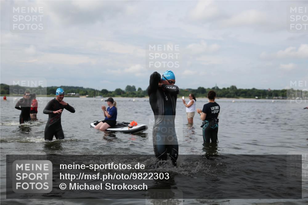 21.06.2026 - Viking Triathlon Michael Strokosch http://msf.ph/oto/9822303 21.06.2026 10:30:28 Schwimmen 5, 42, 103, 218, 337, 394 meine-sportfotos.de