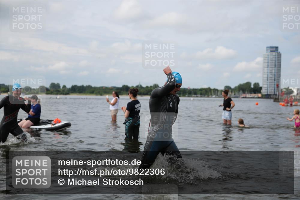 21.06.2026 - Viking Triathlon Michael Strokosch http://msf.ph/oto/9822306 21.06.2026 10:30:29 Schwimmen 5, 42, 103, 218, 337, 394 meine-sportfotos.de