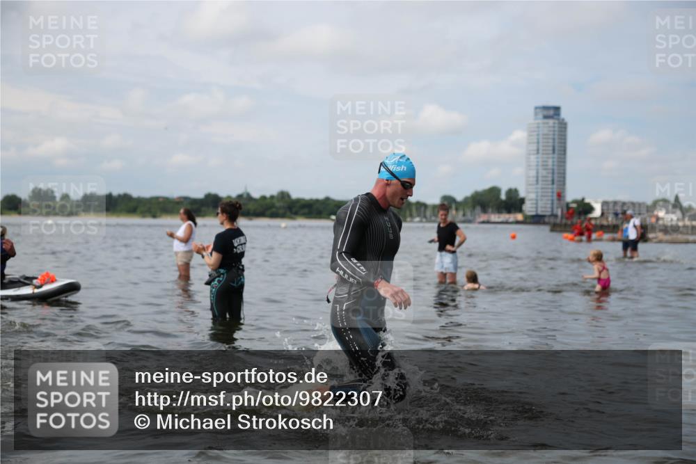 21.06.2026 - Viking Triathlon Michael Strokosch http://msf.ph/oto/9822307 21.06.2026 10:30:29 Schwimmen 5, 42, 103, 218, 337, 394 meine-sportfotos.de