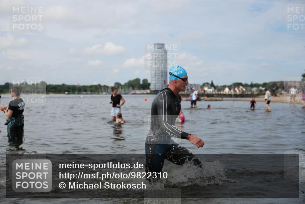 21.06.2026 - Viking Triathlon Michael Strokosch http://msf.ph/oto/9822310 21.06.2026 10:30:30 Schwimmen 5, 42, 103, 218, 337, 394 meine-sportfotos.de