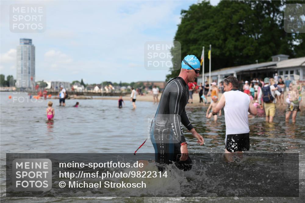 21.06.2026 - Viking Triathlon Michael Strokosch http://msf.ph/oto/9822314 21.06.2026 10:30:31 Schwimmen 5, 42, 103, 218, 337, 394 meine-sportfotos.de