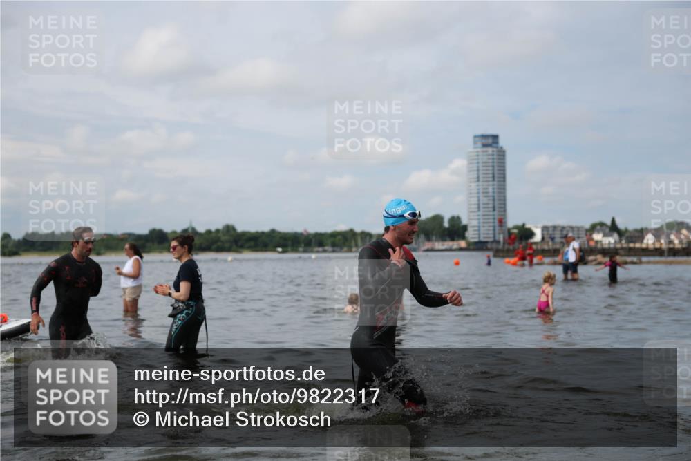 21.06.2026 - Viking Triathlon Michael Strokosch http://msf.ph/oto/9822317 21.06.2026 10:30:33 Schwimmen 5, 42, 103, 218, 337, 394 meine-sportfotos.de