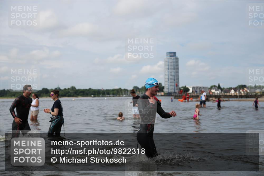 21.06.2026 - Viking Triathlon Michael Strokosch http://msf.ph/oto/9822318 21.06.2026 10:30:33 Schwimmen 5, 42, 103, 218, 337, 394 meine-sportfotos.de